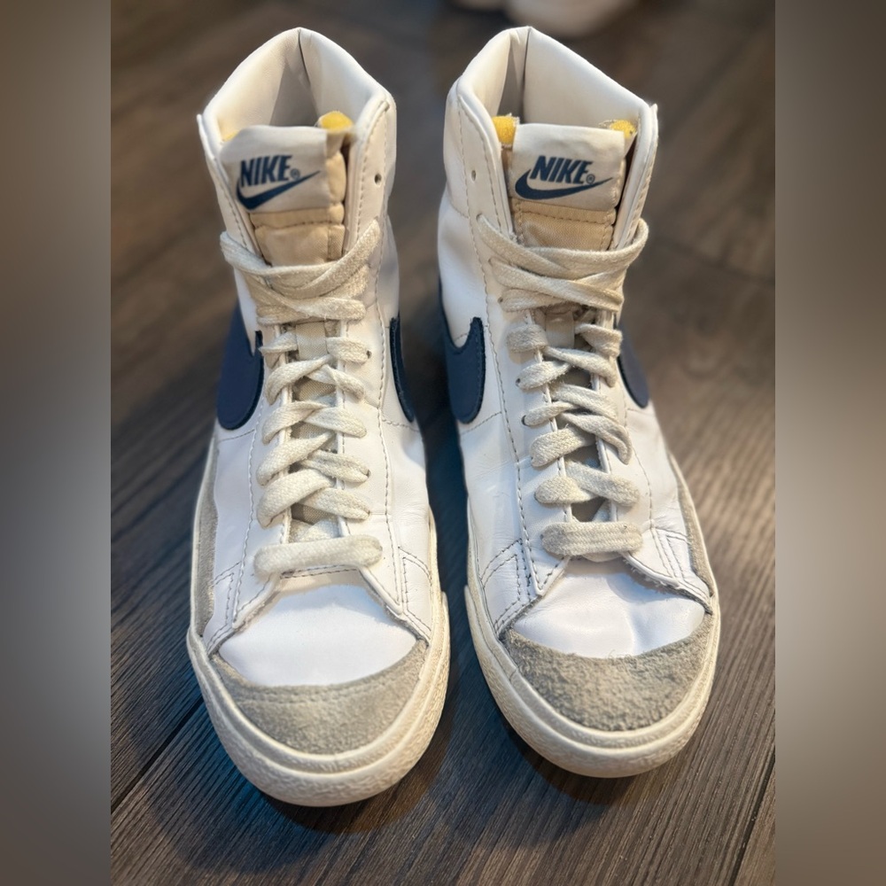 Nike Blazer Mid 77 Vintage White Blue Womens 7 CZ1055-125 - Picture 4 of 6